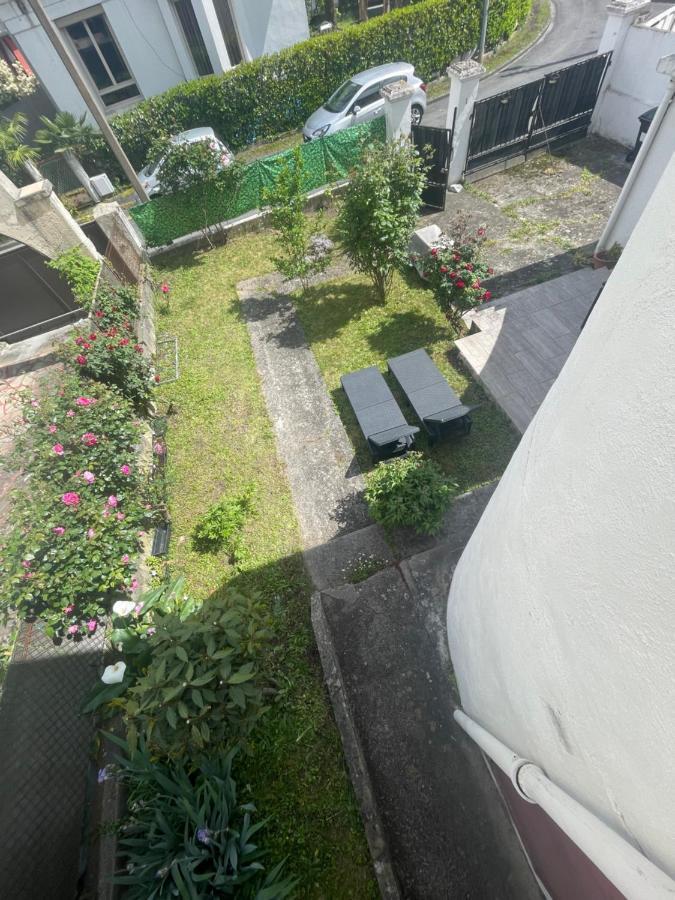 Studio 35M2 Terrasse Et Jardin Quartier Calme Au Centre Ville De ルルド エクステリア 写真
